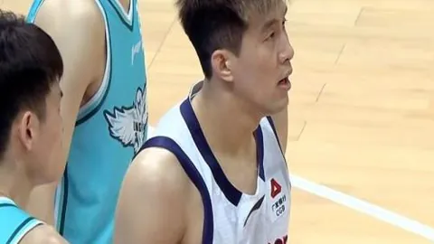 “王大雷失误连连，20岁新星或取代首发位置？”